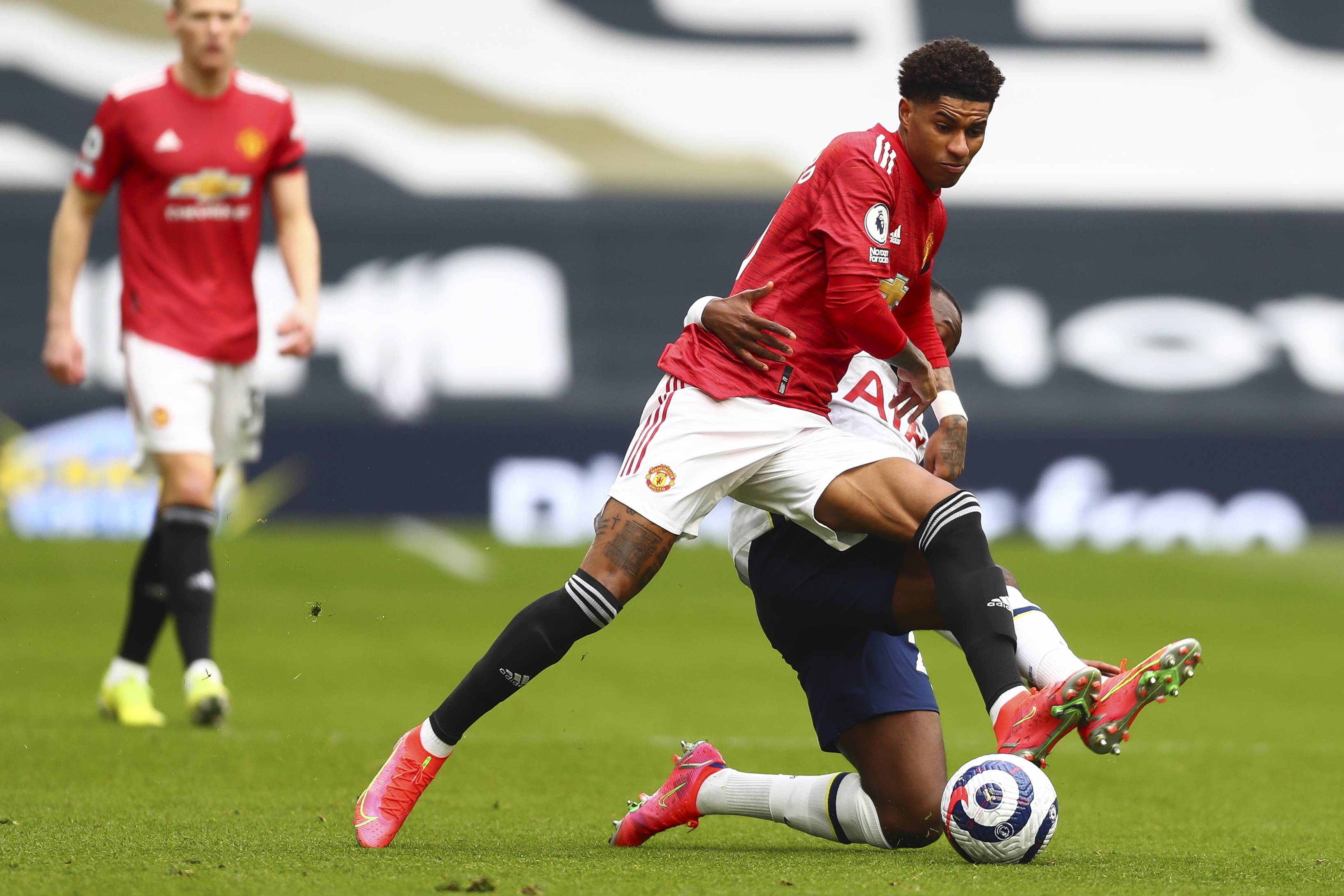 微弱差距败 微弱差距败