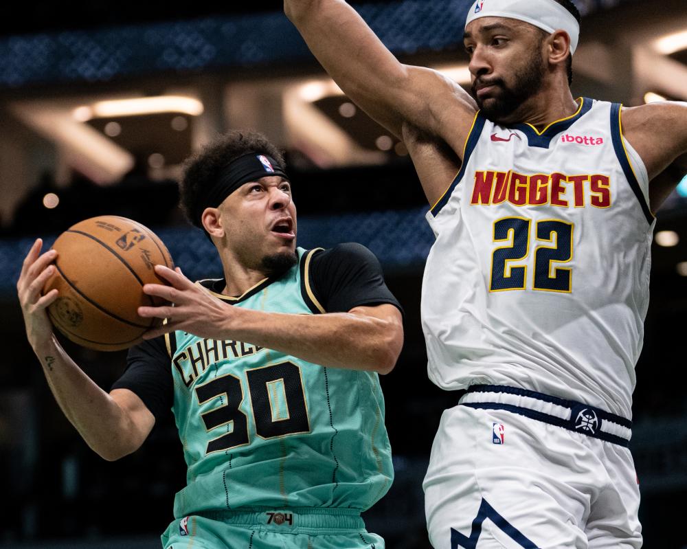 远侧边卫提 远侧边卫提